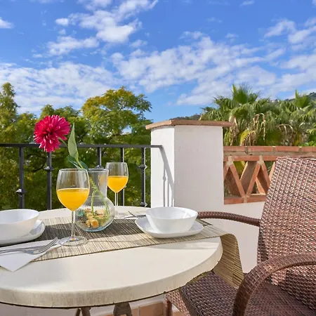 Costa Luxe 3*