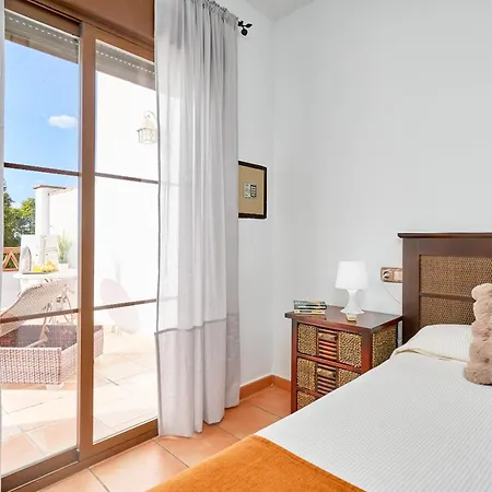 Costa Luxe 4*